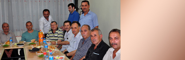 Muhtarlar Derneği İftar Yemeklerinde