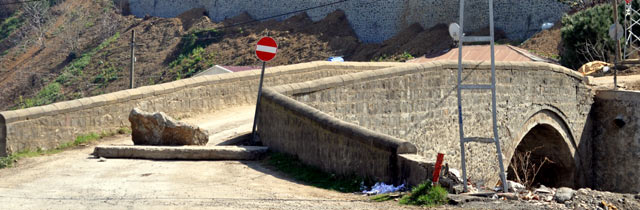 Osmanbaba Yol İstiyor