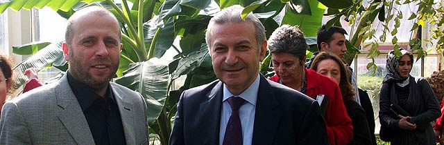 kuruçelik, Okuyup Araştıryor
