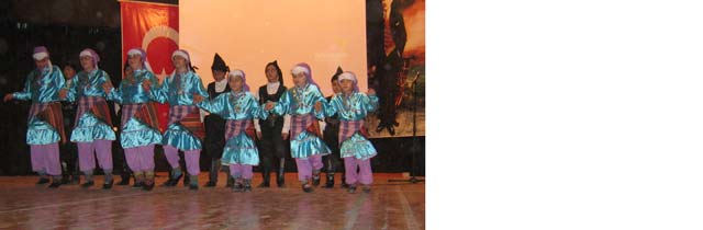 İzmirde Horon Zamanı