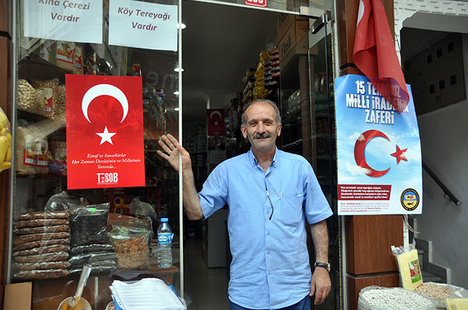 akcaabat-esnaftan-15-temmuz-afisi.jpg
