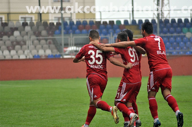 AKÇAABAT ZİRVEYE KOŞUYOR 8