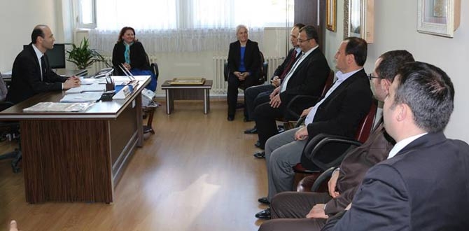 AK Parti'nin Hedefi Karış karış Dolaşmak 11