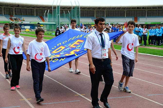 2. Avrupa İşitme Engelliler Gençler Atletizm Şampiyonası, Sorunlarla baş 6