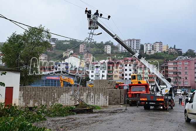 Akçaabat'ta Tarihi köprü yıkıldı 18
