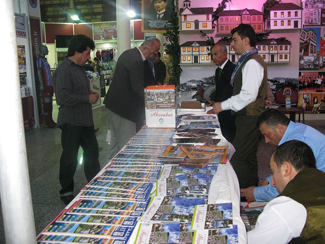 İstanbul'u Tirettik 16