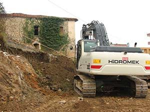 Akçaabat’ta Bir Tarih Yok Oluyor