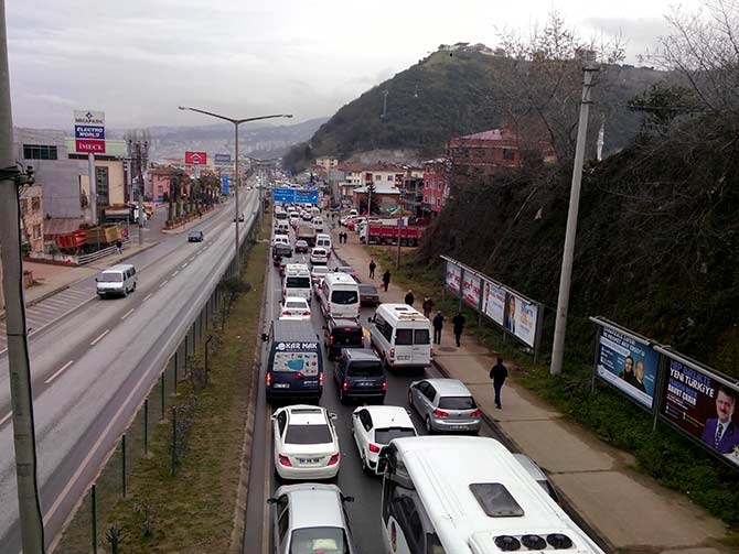 Akyazı'da Çökme 1