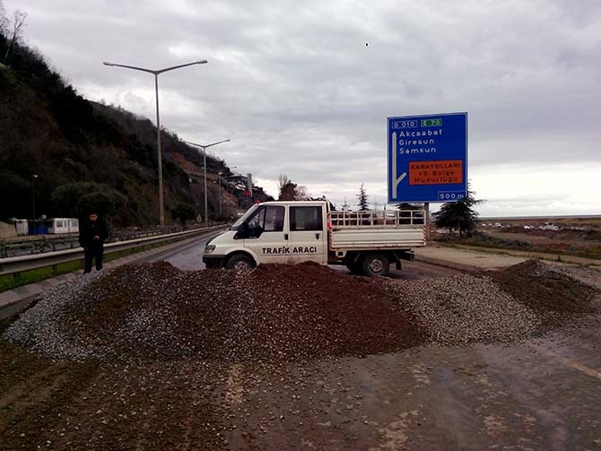 Akyazı'da Çökme 11
