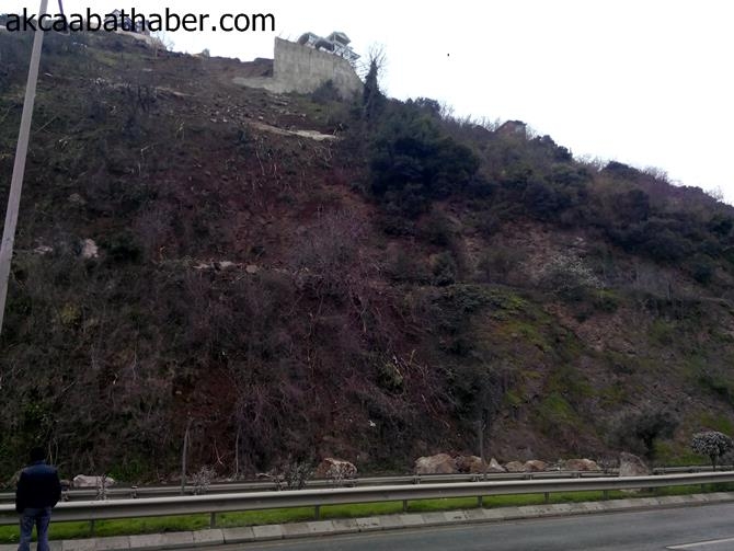 Akyazı'da Heyelan 30