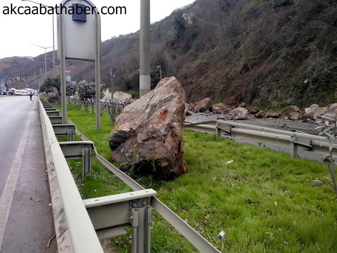 Akyazı'da Heyelan 36