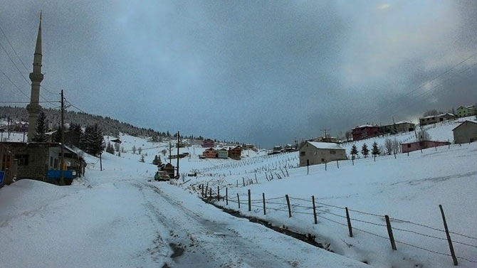 Kar Nisanda Başka Güzel 7