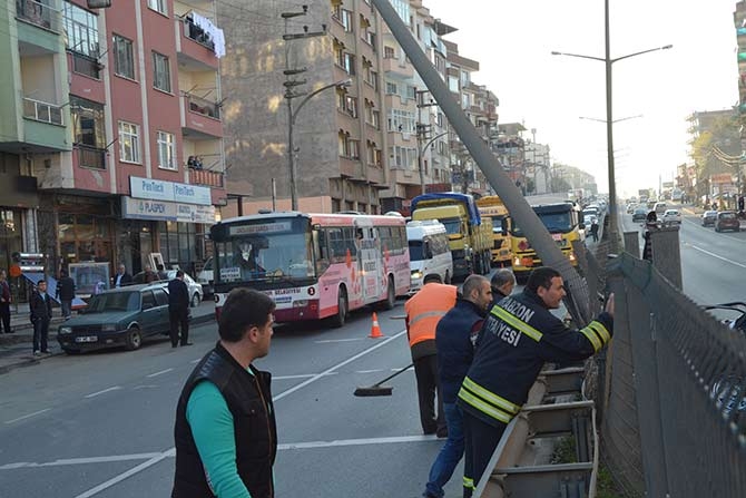 Akçaabat'ta meydana gelen trafik kazasında 3 kişi yaralandı. 7
