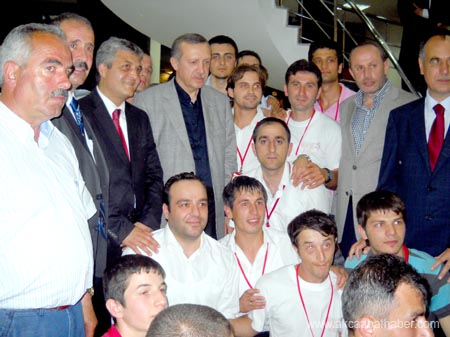 BAŞBAKAN AKÇAABAT'TA 11