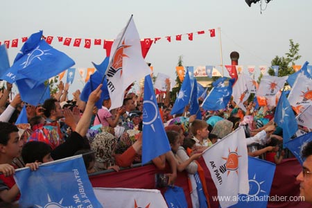 BAŞBAKAN AKÇAABAT'TA 14
