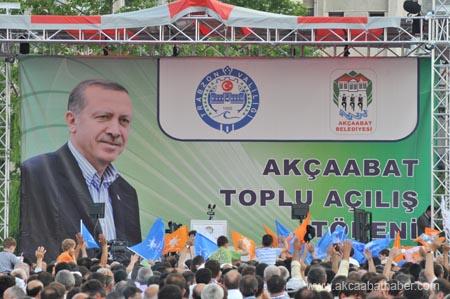 BAŞBAKAN AKÇAABAT'TA 5