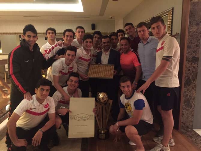 Şampiyon Yurda Döndü 3