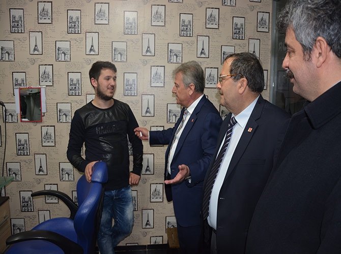 Haluk Pekşen, Akçaabat’ta esnaf ziyaretinde bulundu. 5