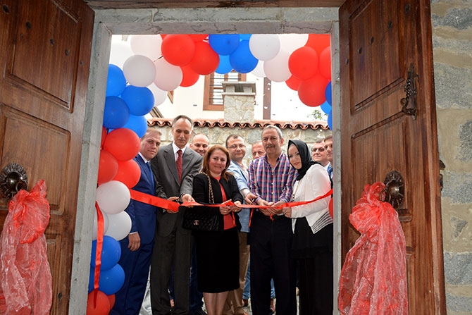 Tarihi Konak Görkemli Bir Törenle Açıldı 14