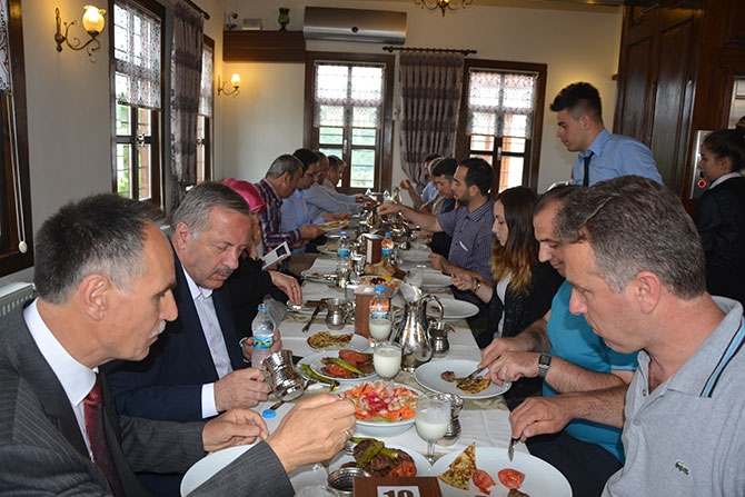 Tarihi Konak Görkemli Bir Törenle Açıldı 16