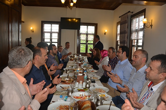 Tarihi Konak Görkemli Bir Törenle Açıldı 17