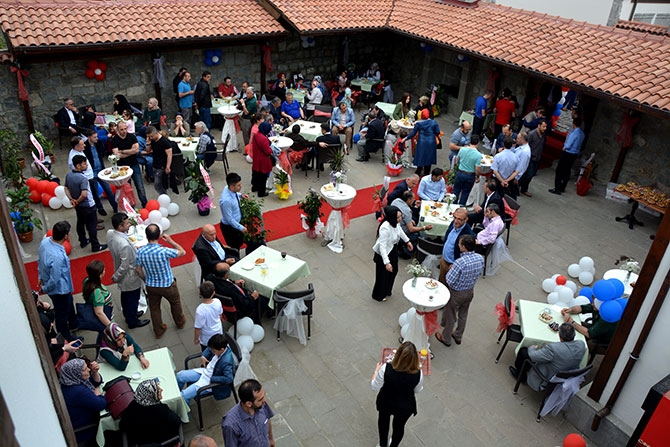 Tarihi Konak Görkemli Bir Törenle Açıldı 9