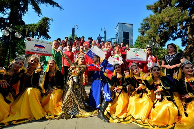 Sessiz Festivalde Afişle Terör Lanetlendi. 1