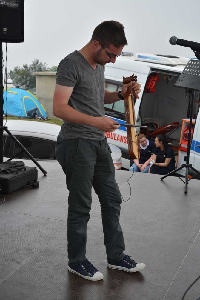 Sise Rağmen Horon Durmadı 15