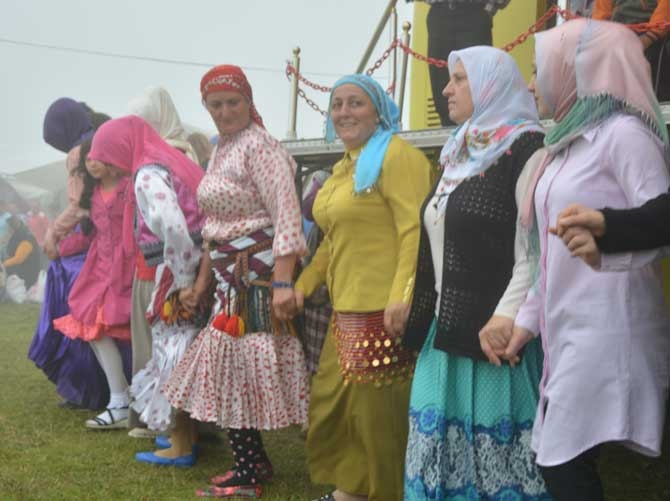 Sise Rağmen Horon Durmadı 32