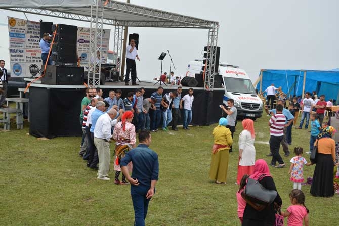 Sise Rağmen Horon Durmadı 8