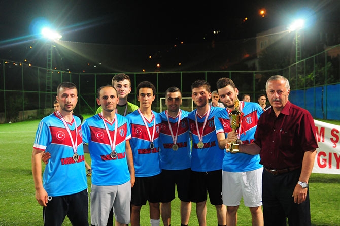 Kirazlık-Koçlu Mahallesi Yaz Futbol Turnuvası sona erdi. 8