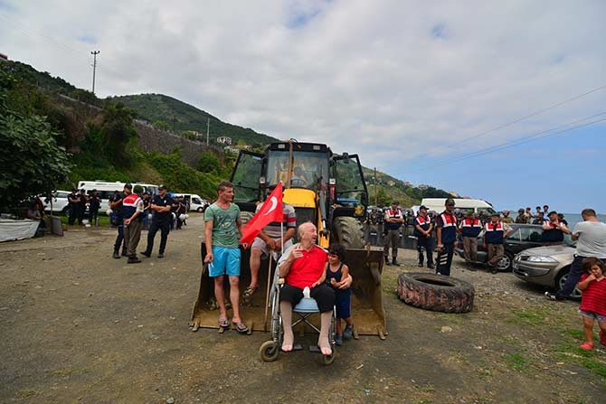 Akçaabat’ta yıkım gerginliği 4