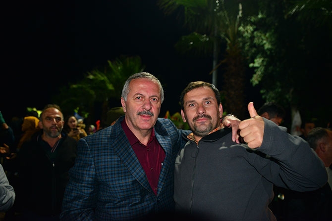 AK Parti Zaferi Kutluyor 14