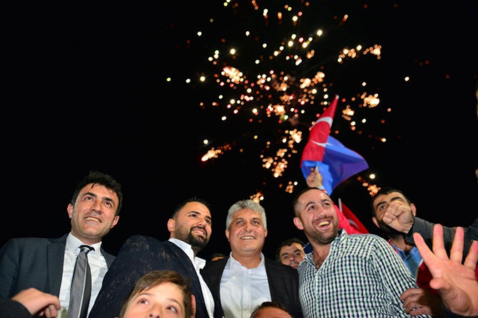 AK Parti Zaferi Kutluyor 19