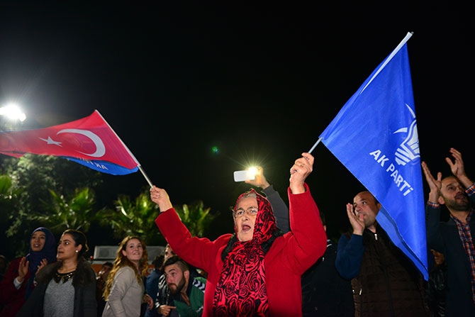 AK Parti Zaferi Kutluyor 8