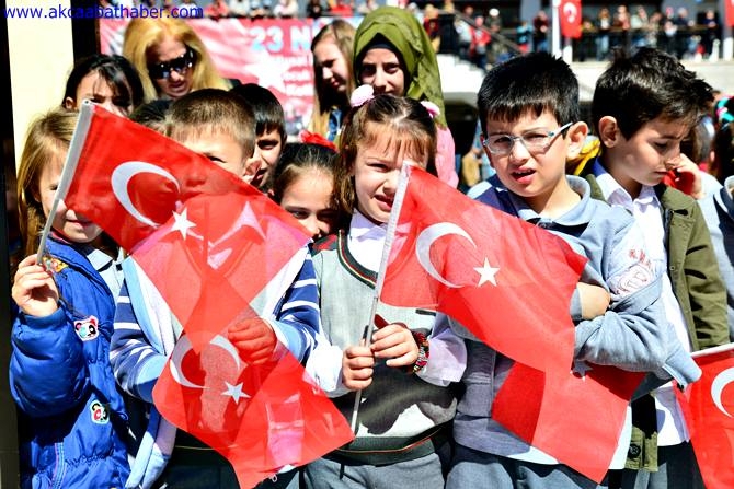23 Nisan Coşkuyla Kutlandı 24