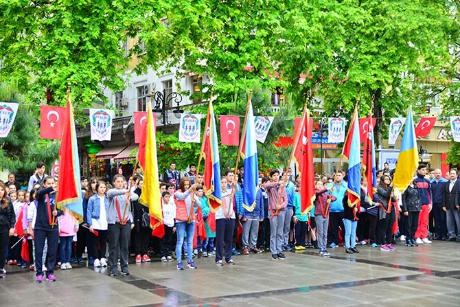 Gençlik ve Spor Bayramı çeşitli etkinlikler ile kutlandı. 3