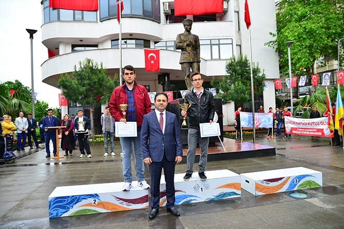 Gençlik ve Spor Bayramı çeşitli etkinlikler ile kutlandı. 6