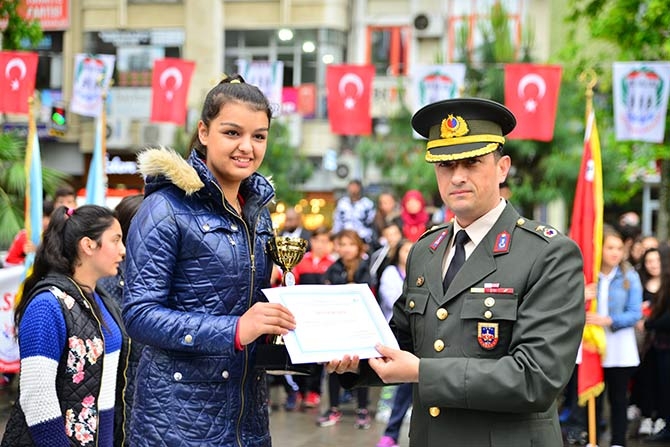 Gençlik ve Spor Bayramı çeşitli etkinlikler ile kutlandı. 7