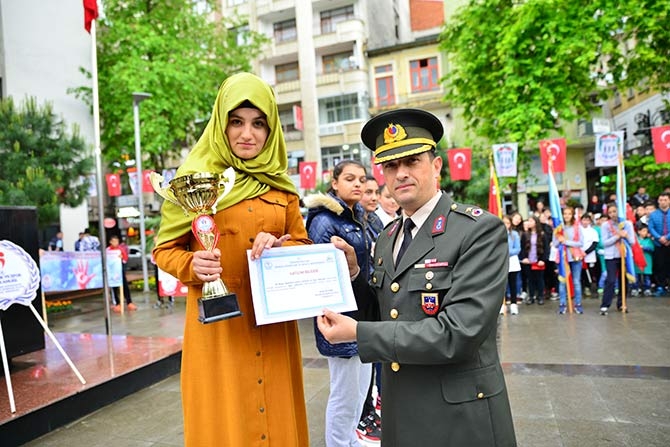 Gençlik ve Spor Bayramı çeşitli etkinlikler ile kutlandı. 9