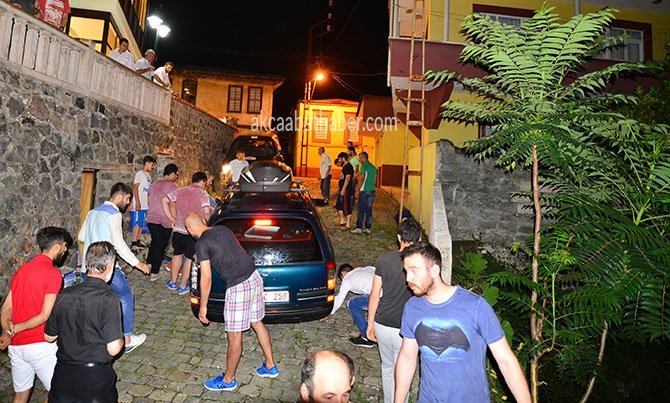 El Frenini Çekmeyi Unutunca 1