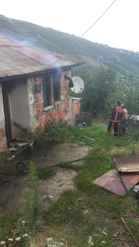 Her şey Yandı Bir Tek O... 2