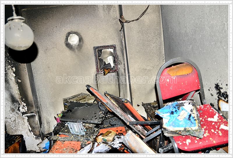 AK Parti'de Yangın 11