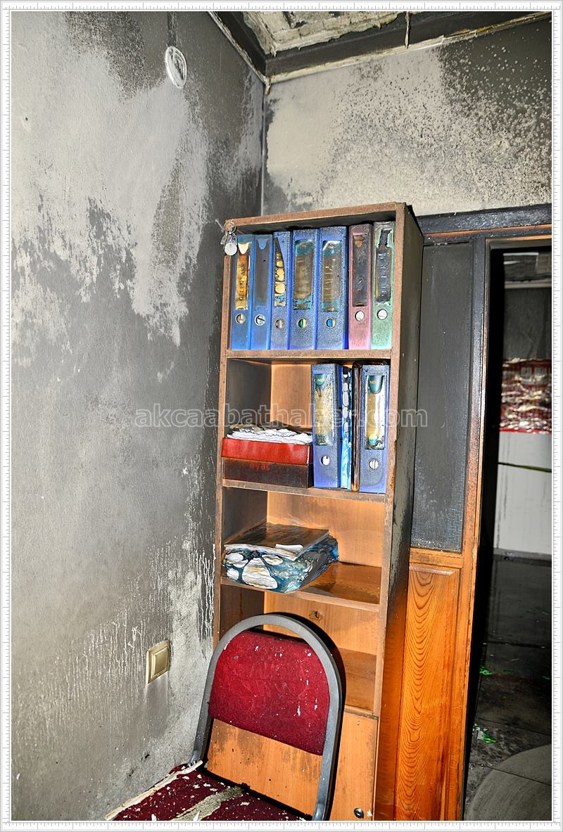 AK Parti'de Yangın 13