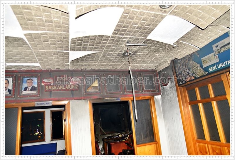 AK Parti'de Yangın 4