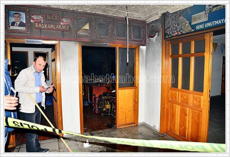 AK Parti'de Yangın 5