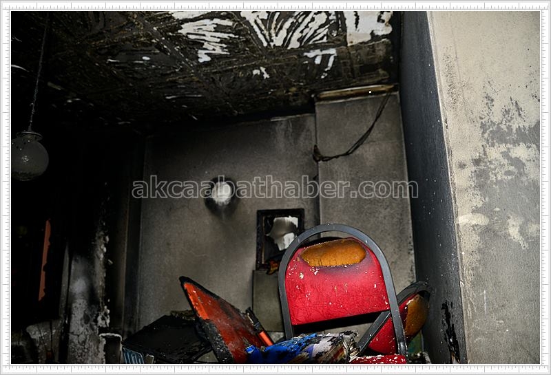 AK Parti'de Yangın 8