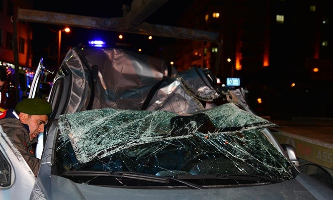 Akçaabat'ta Feci Kaza 1 Ölü 3 yaralı 7