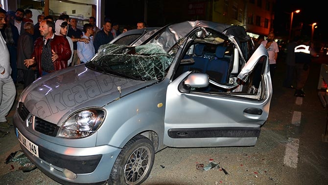 Akçaabat'ta Feci Kaza 1 Ölü 3 yaralı 9