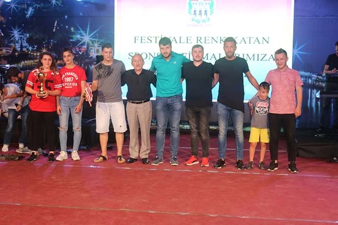 Festival Sürüyor 10